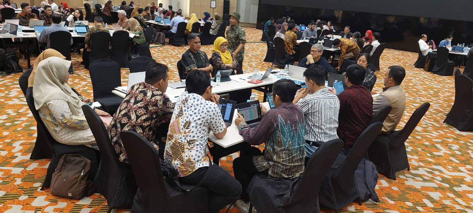 Kolaborasi Pusat MBKM LP3M dan Prodi Ekonomi Pembangunan Serta Kesehatan Masyarakat pada Proses Verifikasi Kelayakan Hibah PK- KM 2024